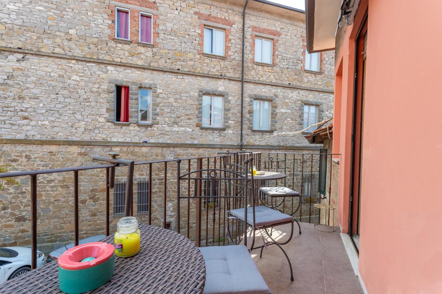 Maxi Paradiso - Guest House A Due Passi Dal Lago Trasimeno Torricella  エクステリア 写真